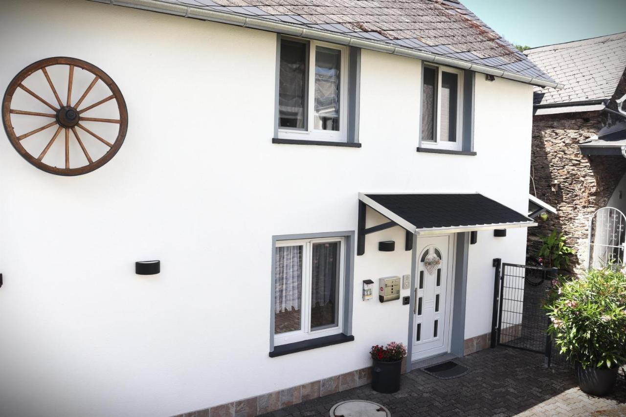 Ferienhaus Therese Kobern-Gondorf Exterior photo